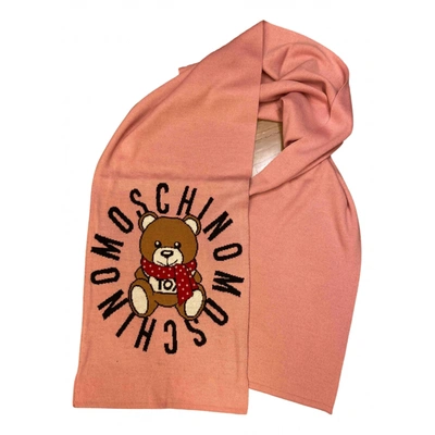 Pre-owned Moschino Wool Scarf In Pink