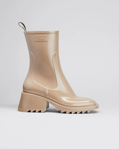 Chloé Betty Rubber Rain Booties In Dark Greige