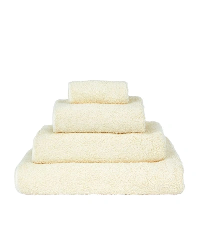 Abyss & Habidecor Super Pile Bath Towel (70cm X 140cm) In Beige