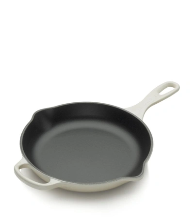 Le Creuset Cast Iron Skillet (23cm) In Ivory