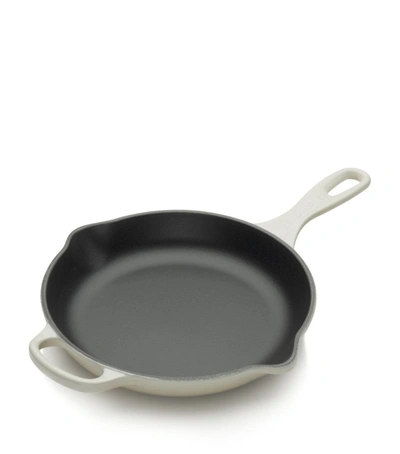 Le Creuset Signature Cast Iron Skillet 23cm In Ivory