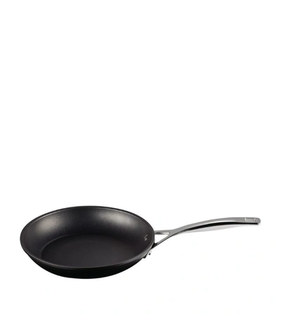 Le Creuset Toughened Non-stick Shallow Frying Pan (25cm) In Black