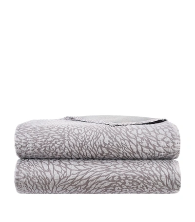Yves Delorme Souvenir Double Bedcover (250cm X 250cm) In Grey