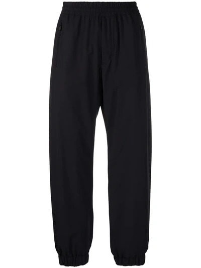 Moncler Zip-fastening Compartment Trousers In Schwarz