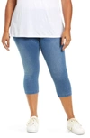 Lyssé Denim Capri Leggings In Mid Wash