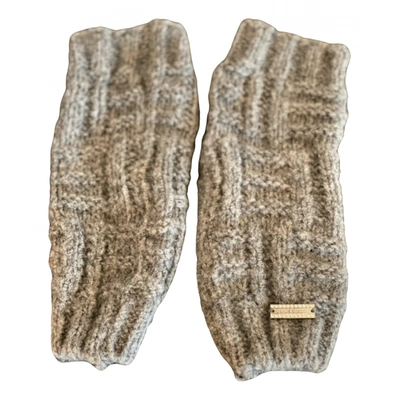 Pre-owned Tommy Jeans Wool Gloves In Grey