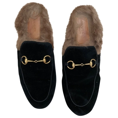 Pre-owned Gucci Princetown Velvet Sandals In Black