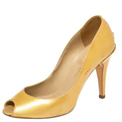 Pre-owned Chanel Gold Patent Leather Cc Peep Toe Pumps Size 36.5