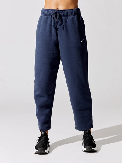 Nike Essental Collection Fleece Mid-rise Curve Trouser In Midnight Navy,white
