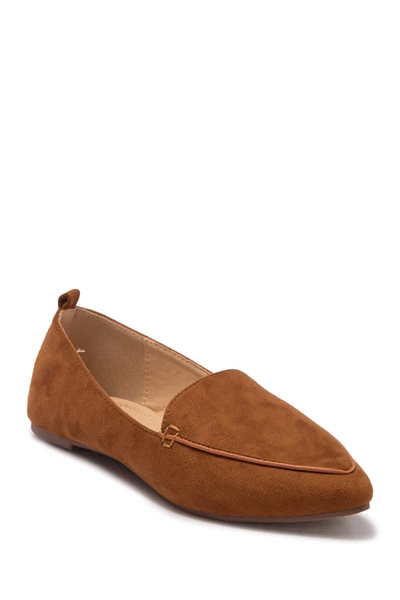 Chase & Chloe Pointy Toe Loafer In Tan Suede