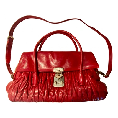 Pre-owned Miu Miu Matelassé Leather Handbag In Red