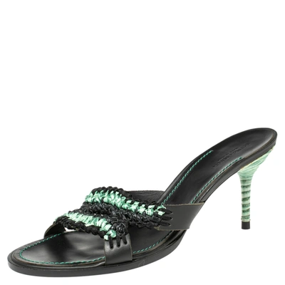 Pre-owned Bottega Veneta Green/black Raffia And Leather Open Toe Slide Sandals Size 41