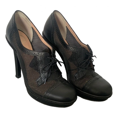 Pre-owned Versace Leather Heels In Black