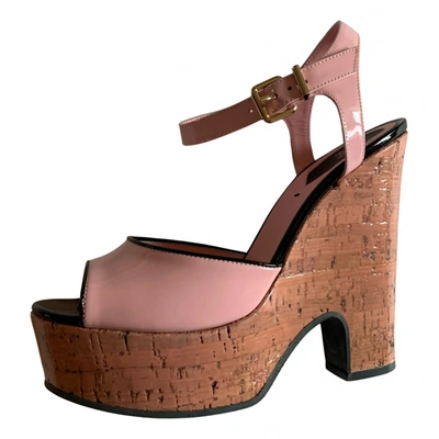 Pre-owned Fendi Patent Leather Sandals In Pink