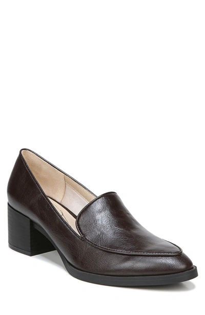 Lifestride Shoes Devyn Pump In Dark Chocolate