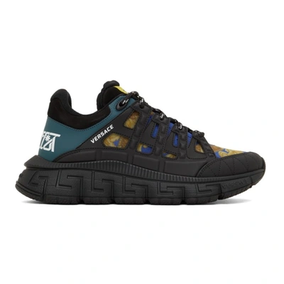 Versace Trigreca Medusa Renaissance-print Sneakers In 黑色