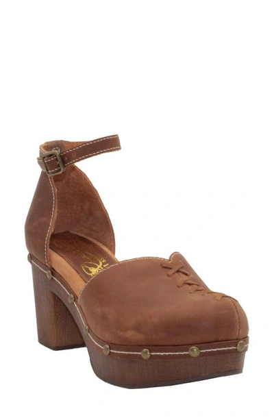 Sbicca Donerail Ankle Strap Clog In Rust Leather