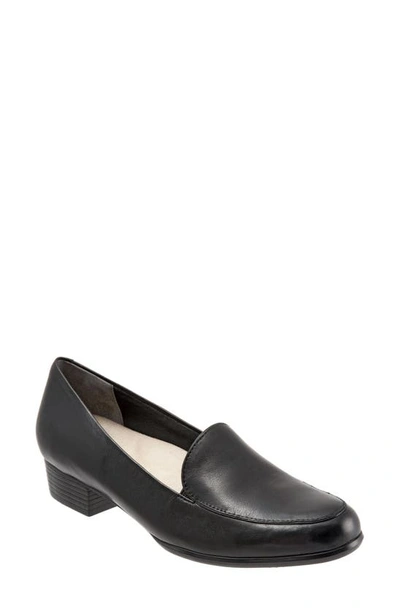 Trotters Monarch Slip On Loafer Women's Shoes In Black