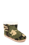 Minnetonka Women's Betty Pull On Booties Women's Shoes In Green Camo Print