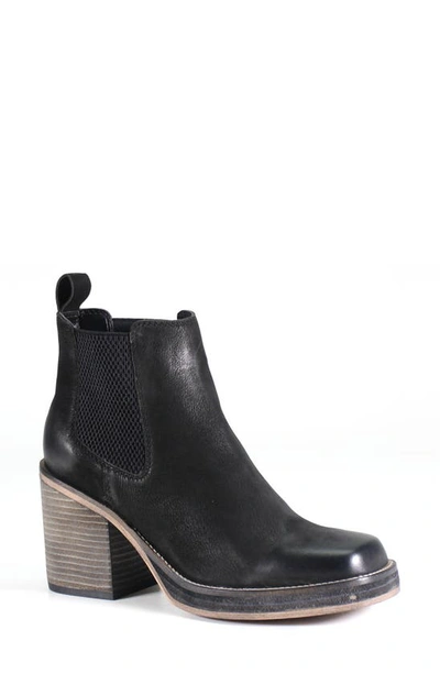 Diba True Ser Eeta Platform Chelsea Boot In Black