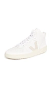 Veja V-15 Sneakers Extra-white/natural In Extra-white/natural