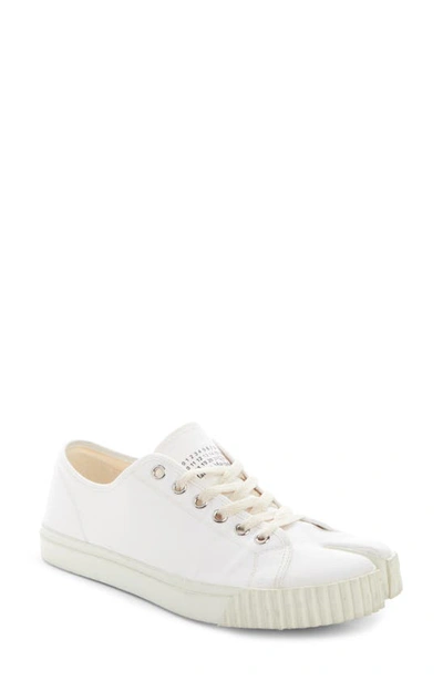 Maison Margiela Tabi Low Top Trainer In White