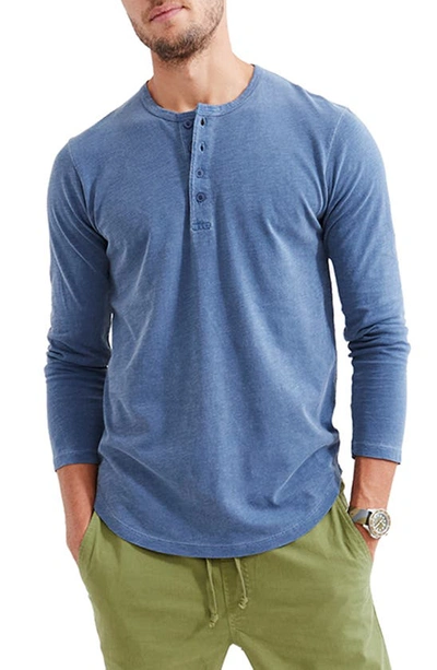 Goodlife Sun-faded Long Sleeve Slub Scallop Henley In  Navy