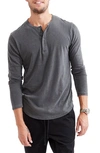 Goodlife Sun-faded Long Sleeve Slub Scallop Henley In Black