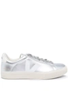 Veja Campo Metallic Low-top Sneakers In Silber