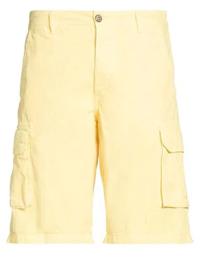 40weft Man Shorts & Bermuda Shorts Yellow Size 30 Cotton