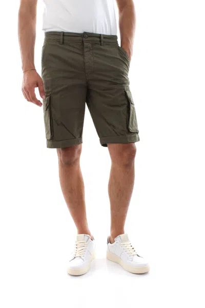 40weft Shorts And Bermuda Man  Nick 2126/1714 W893 In Green
