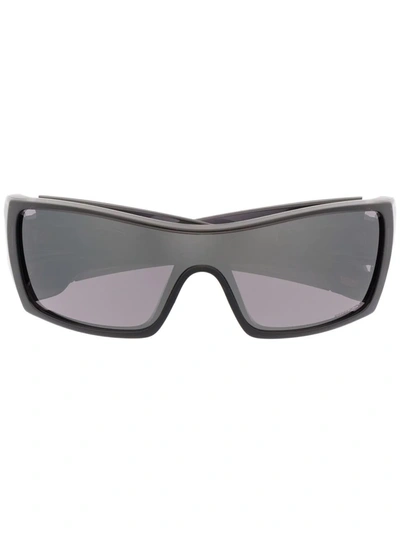 Oakley Mask-frame Sunglasses In Schwarz