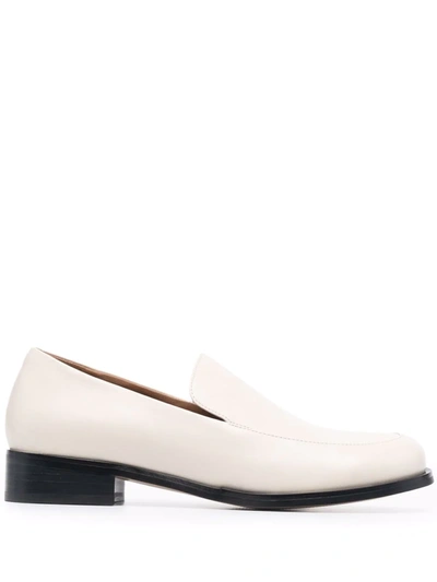 12 Storeez Leather Low-heel Loafers In Weiss
