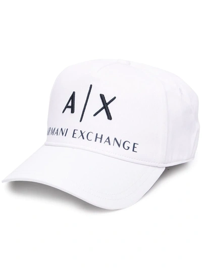 Armani Exchange Logo刺绣棒球帽 In White