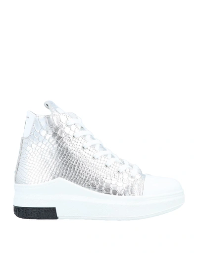 Cinzia Araia Sneakers In Silver