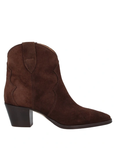 Anna F Ankle Boots In Brown