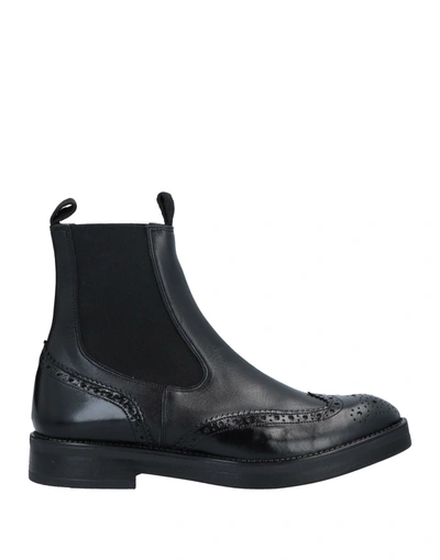 Jonak Ankle Boots In Black