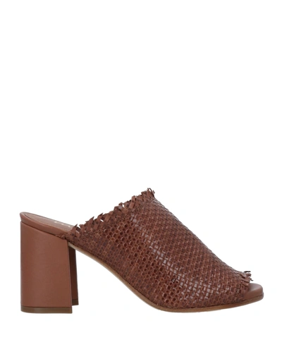 Wunderl Sandals In Cocoa