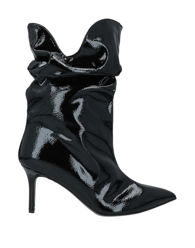 Geneve Ankle Boots In Black