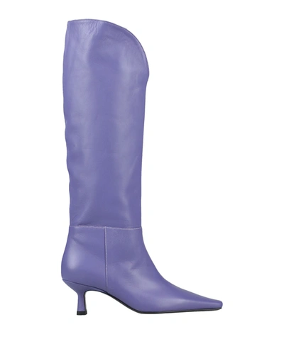 Liviana Conti Knee Boots In Light Purple