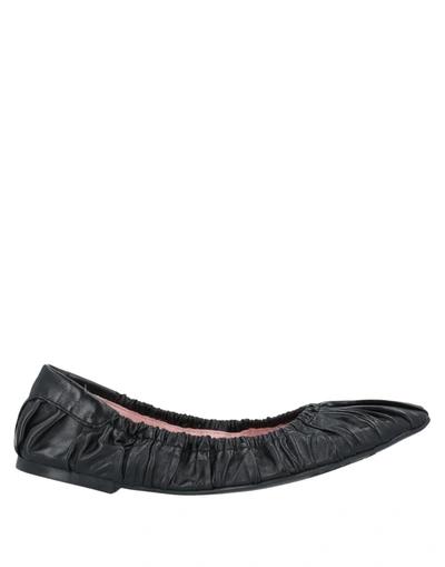 Pretty Ballerinas Ballet Flats In Black