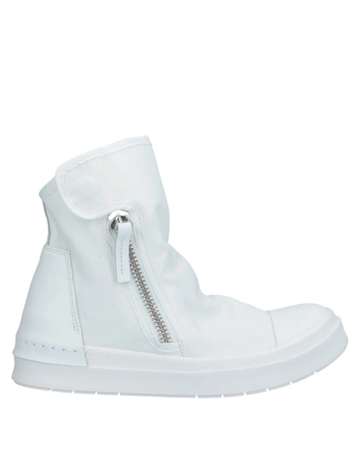 Cinzia Araia Sneakers In White