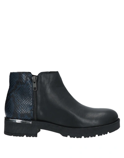 Piampiani Ankle Boots In Black