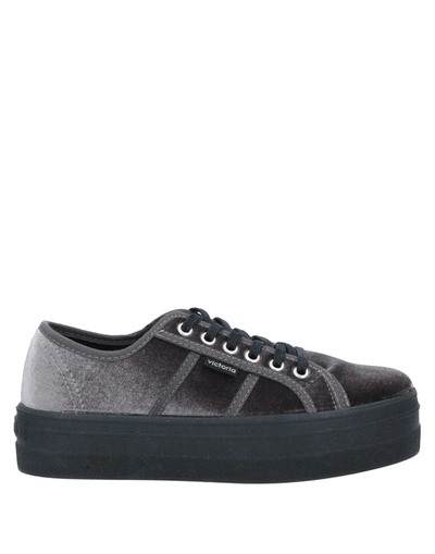 Victoria Sneakers In Steel Grey