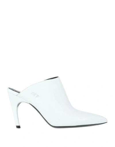 Roger Vivier Mules & Clogs In White