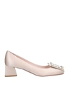 Roger Vivier Pumps In Beige