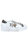 2star Sneakers In White