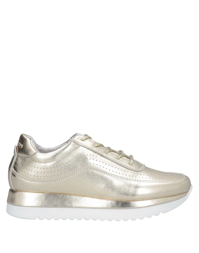 Docksteps Sneakers In Platinum