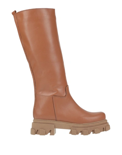 Divine Follie Knee Boots In Tan