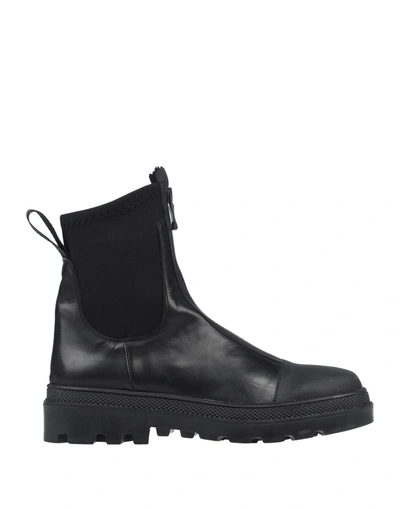 Sofia / Len Ankle Boots In Black